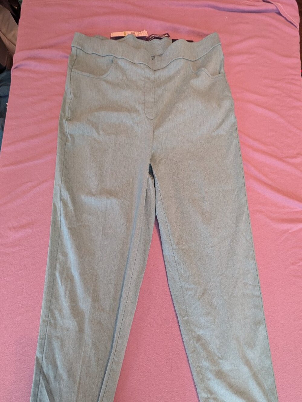NWT Allure Alfred Dunner Pull-On Sage Green Straight Leg Pants Size 18W
